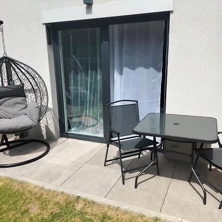 Apartment Cumbia Garden Wroclaw Bagian luar foto